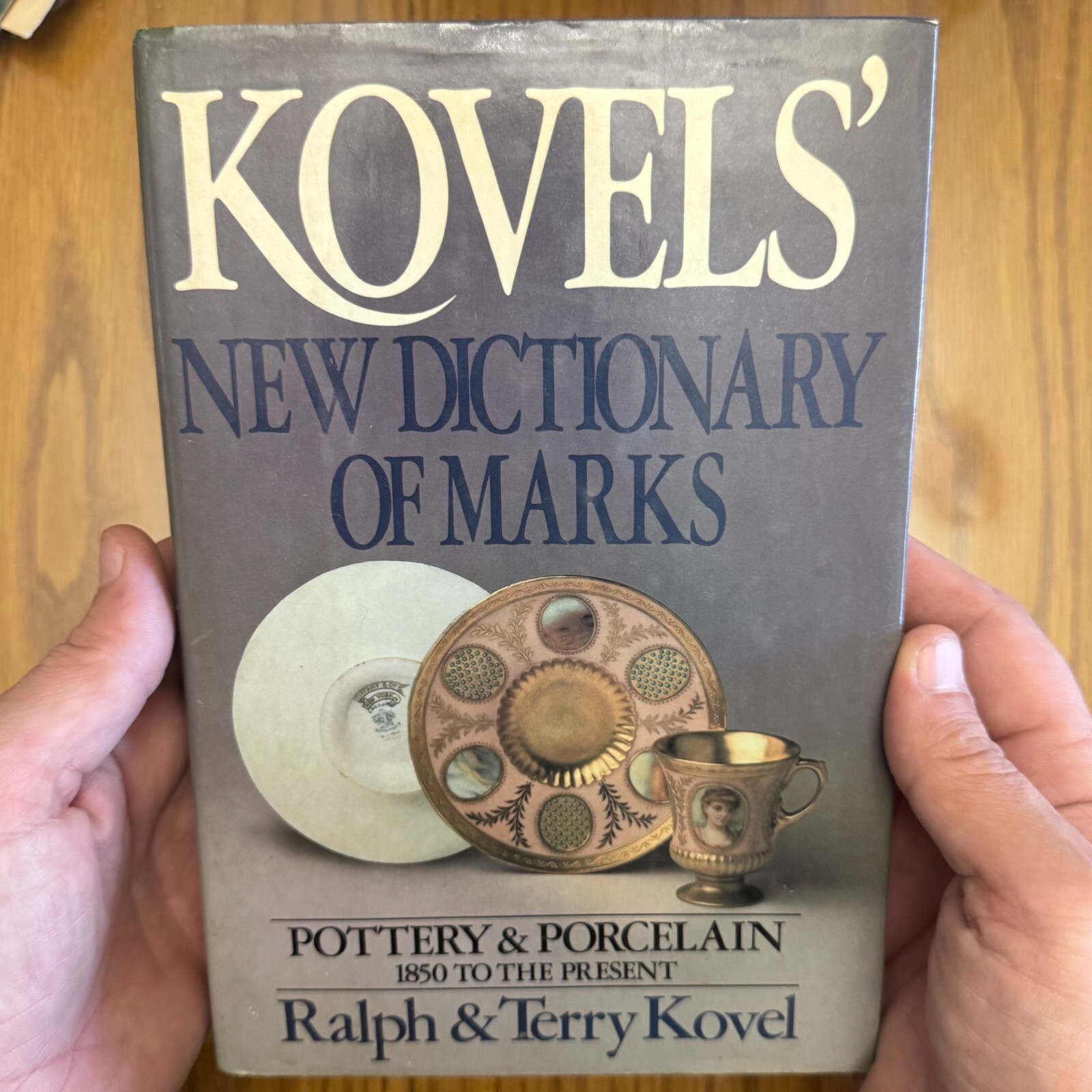 Kovels' New Dictionary of Marks 刻印 Kovels' New Dictionary of Marks Pottery Porcelain 1850 to