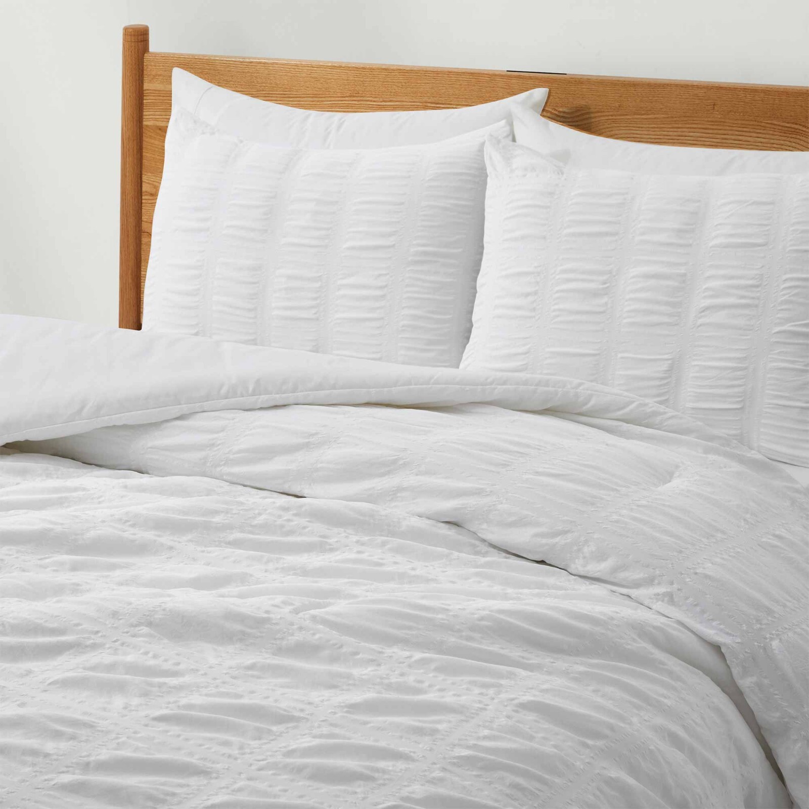 Peace Nest 3 Piece Crinkle Tufted Comforter Sets, King or Queen Size Blanket