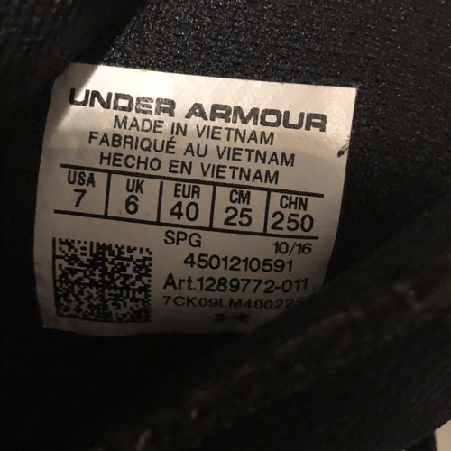 UNDER ARMOUR Mens UA HIGHLIGHT Lux Mc Football Cleats SIZE 7 Black/White