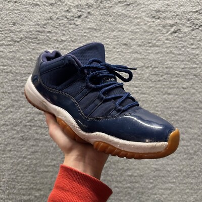 air jordan 11 retro low navy gum