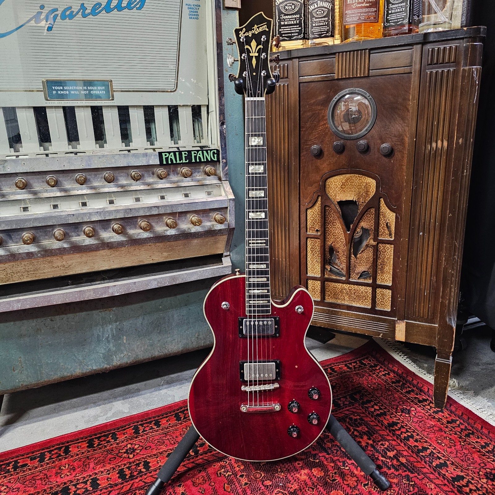 HAGSTROM SWEDE　いい状態　２０１６年の定価税別125000円です。 HAGSTROM SWEDE いい状態 2016年の定価税別125000円です