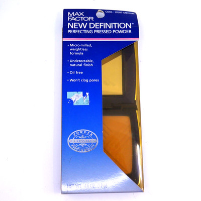 Vintage MAX FACTOR New Definition Perfecting Pressed Powder Cool Light Medium