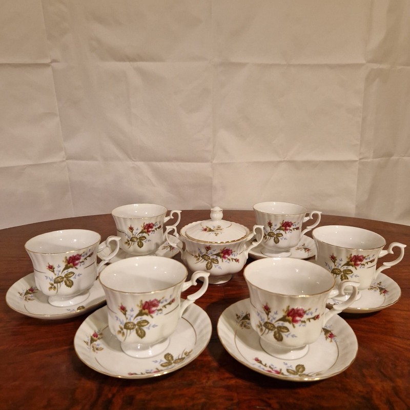 Chodziez Polen 6 Kaffeetassen + Zuckerdose Moosrose Goldrand Porzellan 13 Tlg.