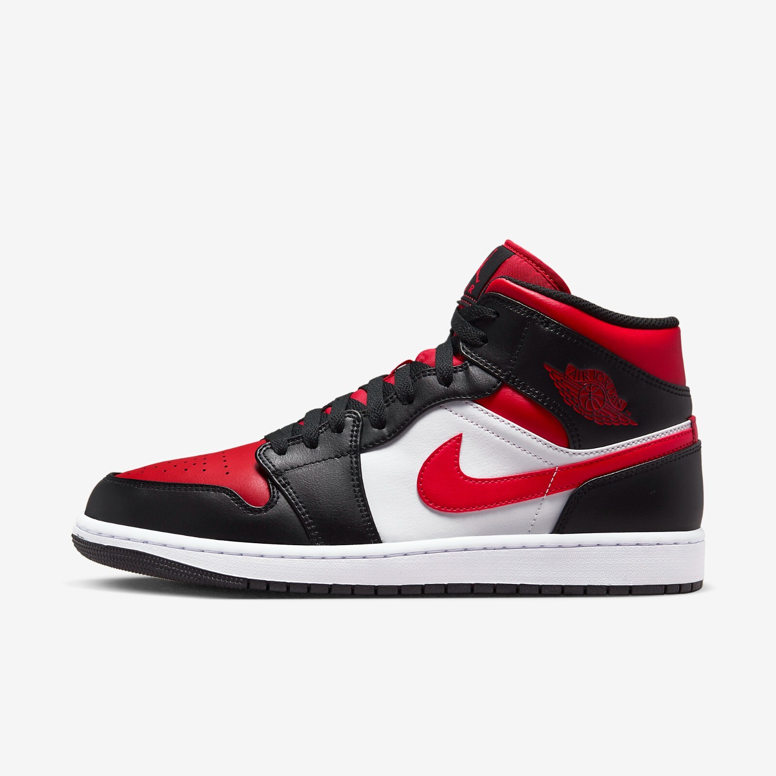 

Кроссовки Nike Air Jordan Mid 1 Wear Away (554724-079) Expeditedship, Black / fire red, Nike Air Jordan Mid 1 SE