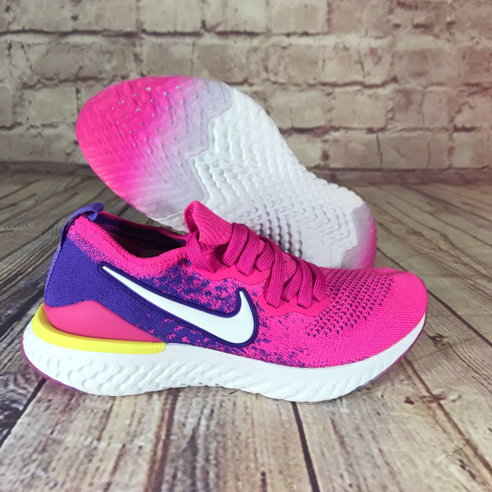 nike epic react flyknit 2 laser fuchsia