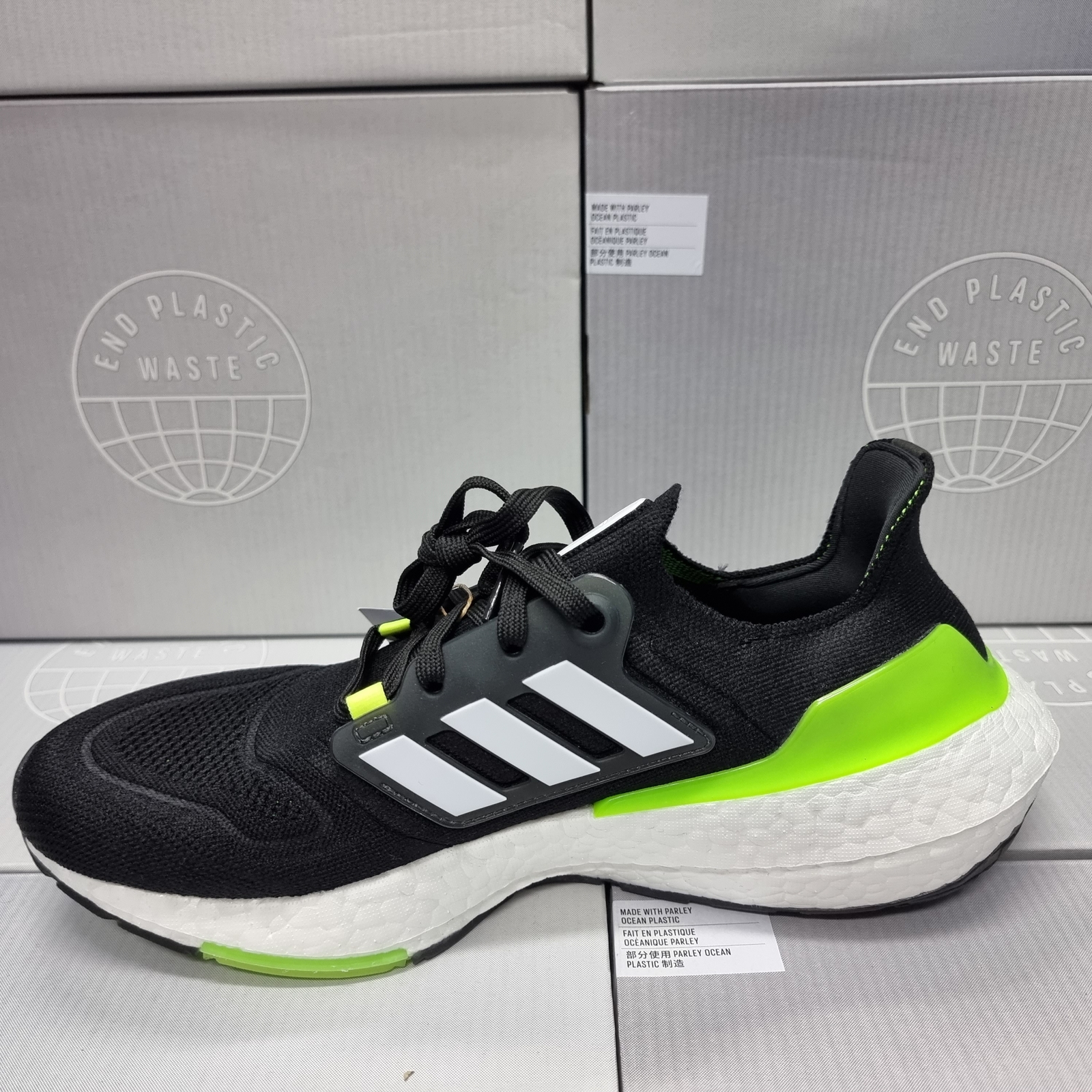 Ｙ３　ULTRABOOST22 ★新品・未使用★ 値下げ不可です！！ SNEAKER│1page｜通常価格とセール価格│Y-3 ワイスリー