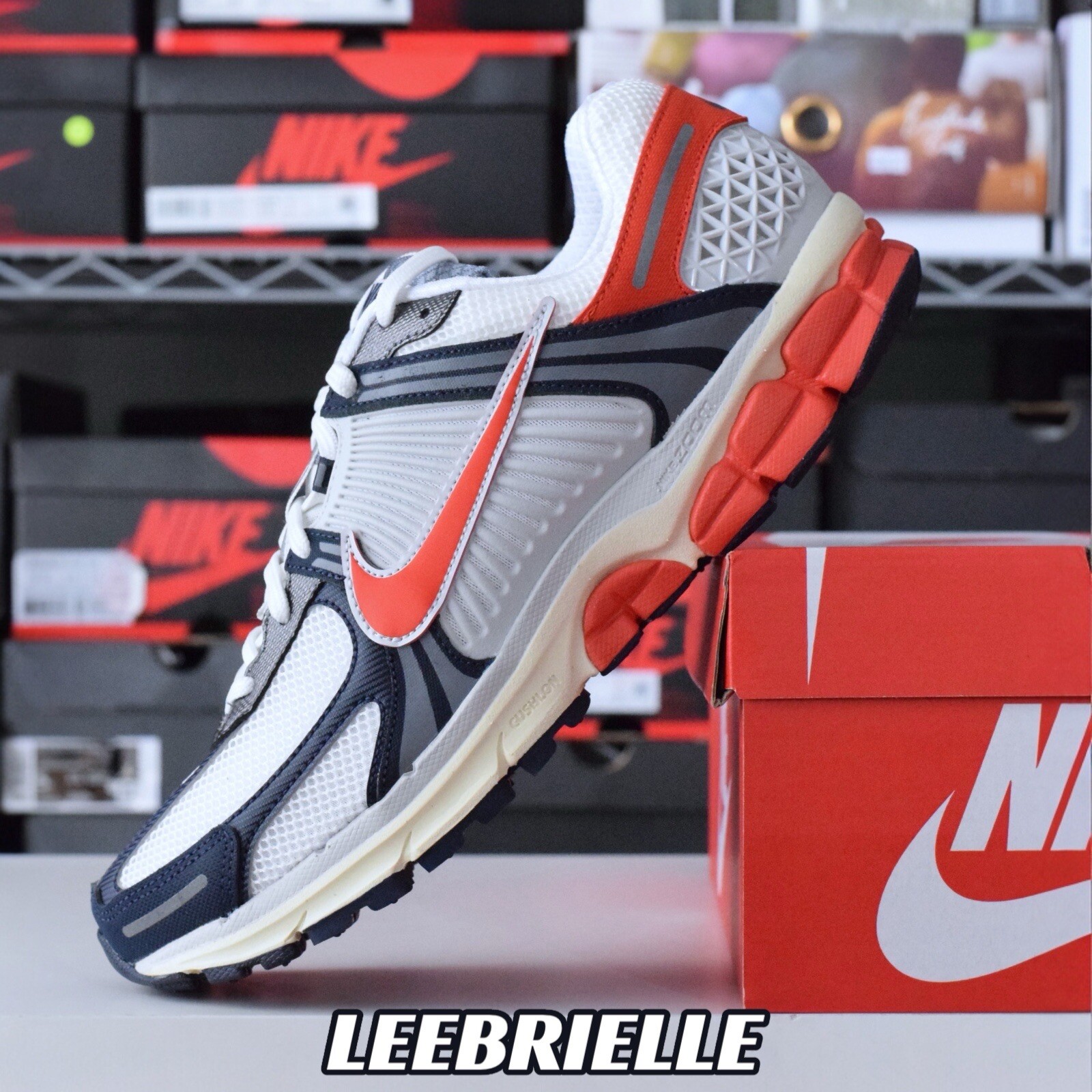 靴 Nike zoom VOMERO 5 25cm Nike Zoom Vomero 5 Men's Shoes. Nike JP