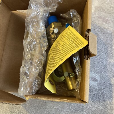 Apollo Safety Valve Model 19-EDCL-40CES, 150828-473