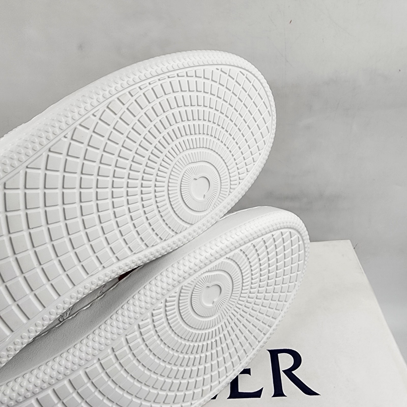 Moncler Monaco Low Top Sneakers Men's 39.5/6.5 US White Multi Round Toe Lace Up - Picture 7 of 17
