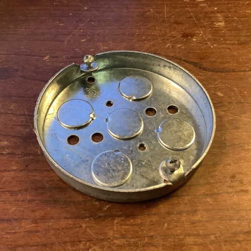 Crouse Hinds TP269-4” Round 1/2”D Round Ceiling Box W/1/2 KO