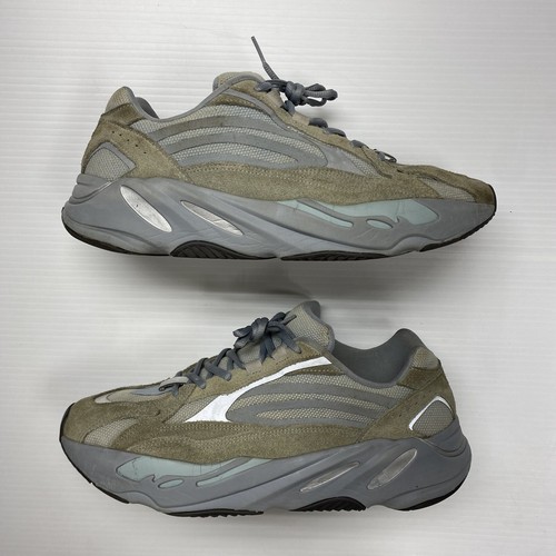スニーカー adidas Yeezy Boost 700 V2 Hospital Blue FV8424 2019 FW 19 Adidas Yeezy Boost 700 V2 'Hospital Blue Size 8 FV8424 | eBay
