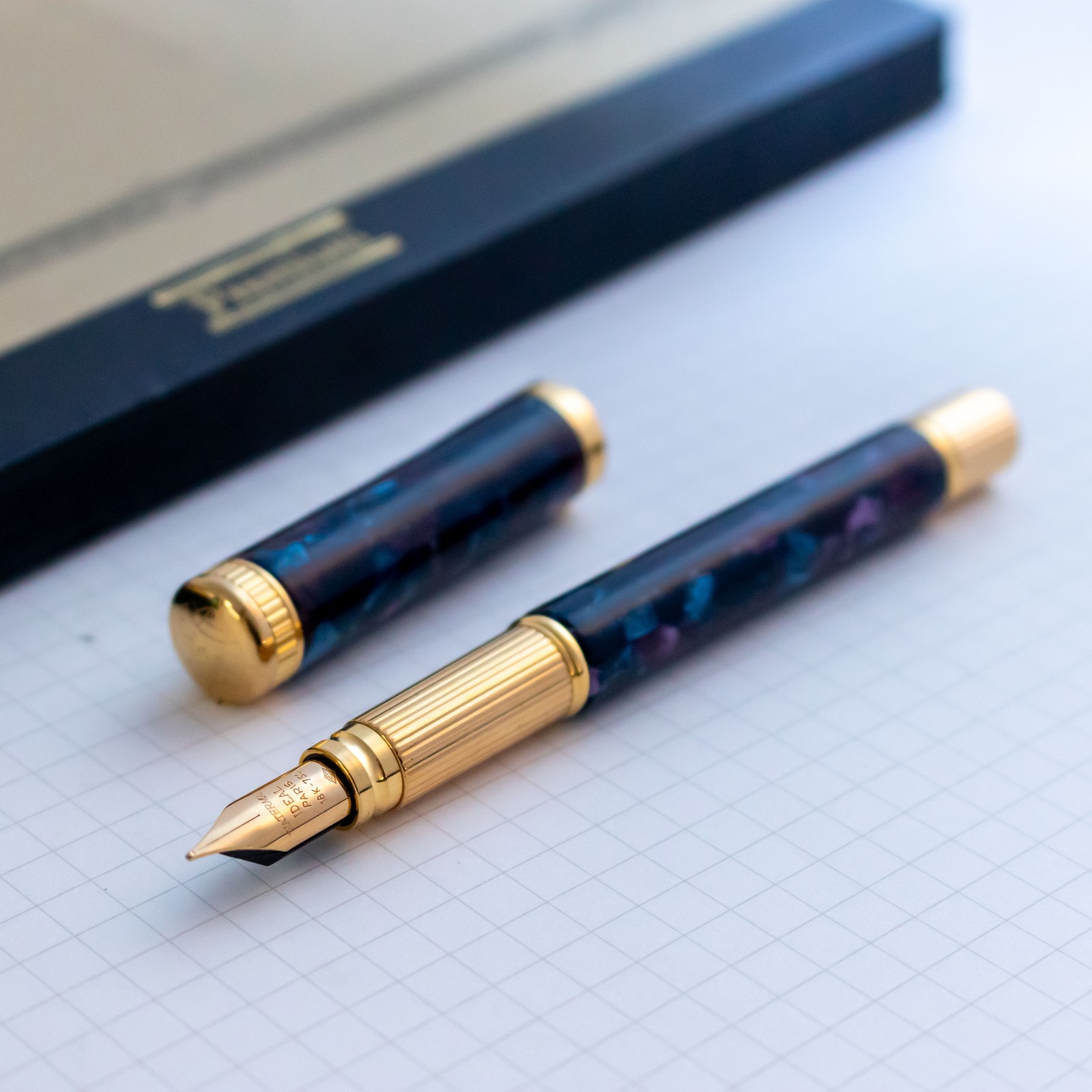 Vintage Waterman Lady Agatha Blue Violet 18K Gold Fine Nib Fountain Pen