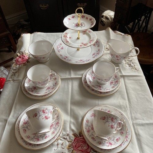 Pretty Vintage Royal Osborne Fine Bone China Tea Set & Cake Stand Pink
