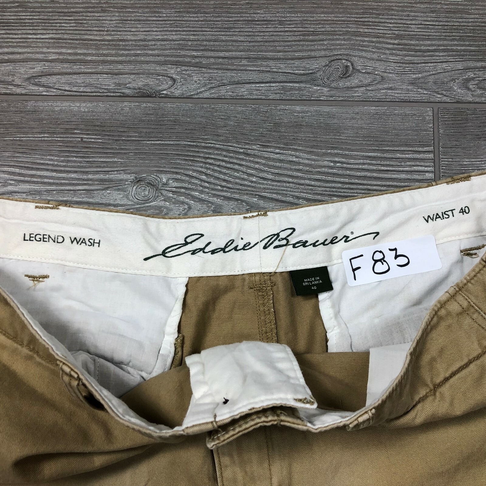 Eddie Bauer Khaki Cargo Shorts Men's Size 40 F83