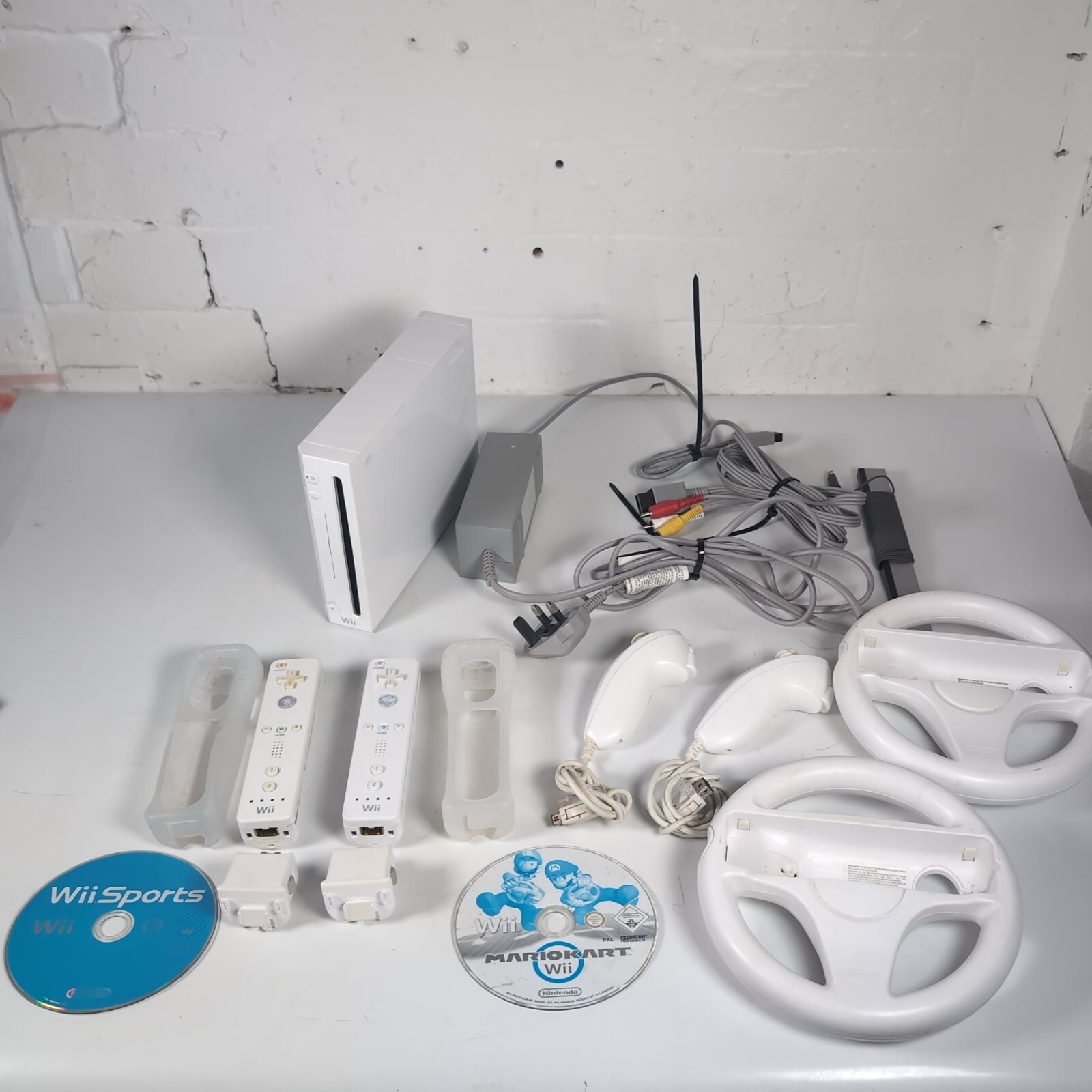 Nintendo Switch Nintendo Wii RVL-S-KAAH Nintendo Wii Console Bundles RVL-001 PAL Choose Your Set Up