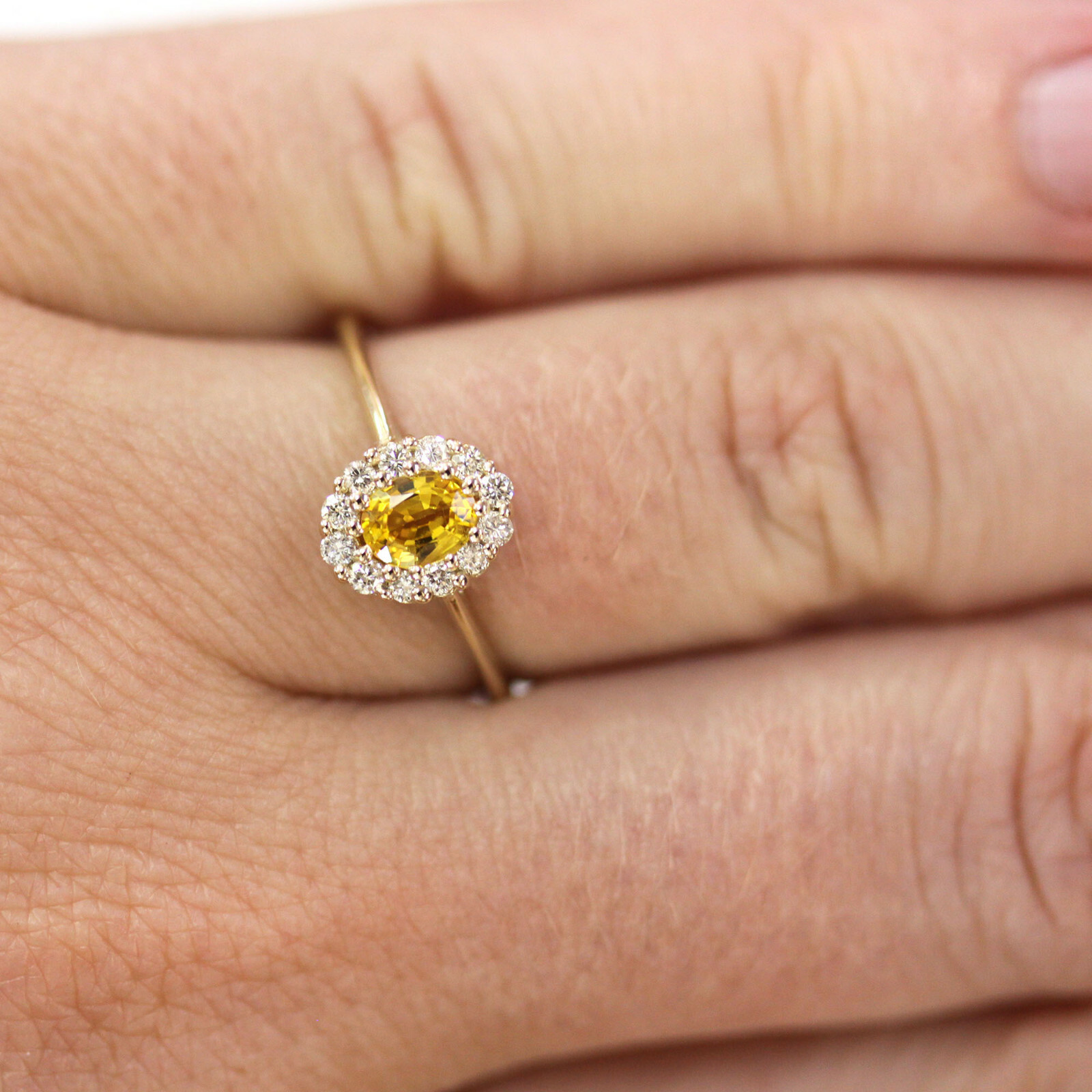 Pre-owned Jewelry By Arsa 0.8 Ctw Natural Yellow Sapphire & Diamond 14k Yellow Gold Halo Engagement Ring