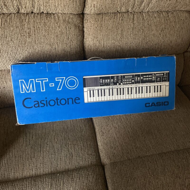 CASIO MT-70 Synthesizer Casiotone 49-Key W/ Box, Instructions & Receipt Vintage