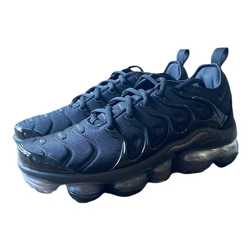 vapormax plus triple black womens
