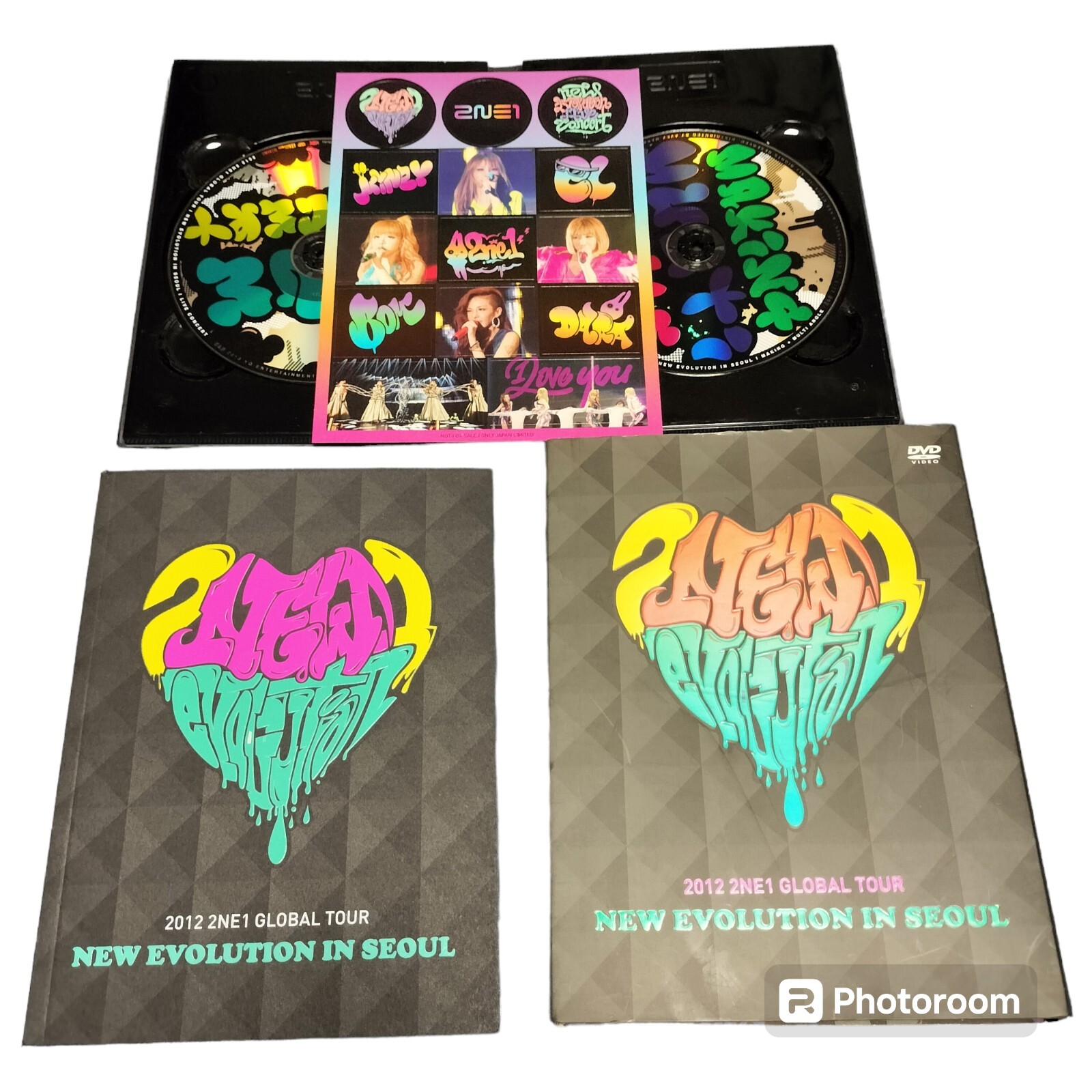 【新品・未開封】【DVD】2NE1 GLOBAL TOUR IN SEOUL DVD 2012 2NE1 GLOBAL TOUR NEW EVOLUTION IN SEOUL +PHOTOBOOK+