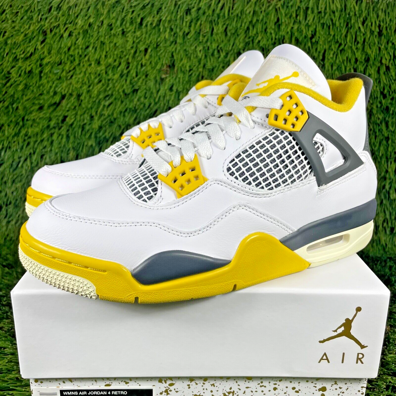 Nike Air Jordan 4 Retro Women's size 8.5 Yellow White Vivid Nike Air Jordan 4 Retro Women's size 8.5 Yellow White Vivid