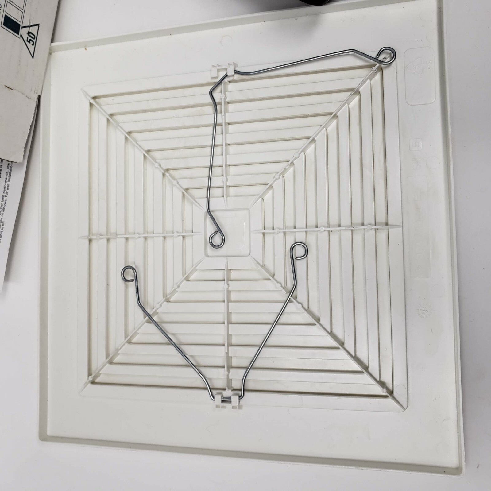 NEW Broan Ventilation Fan Economy Model  #688 50 CFM 4.0 Sones