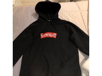hoodie supreme comme des garcons
