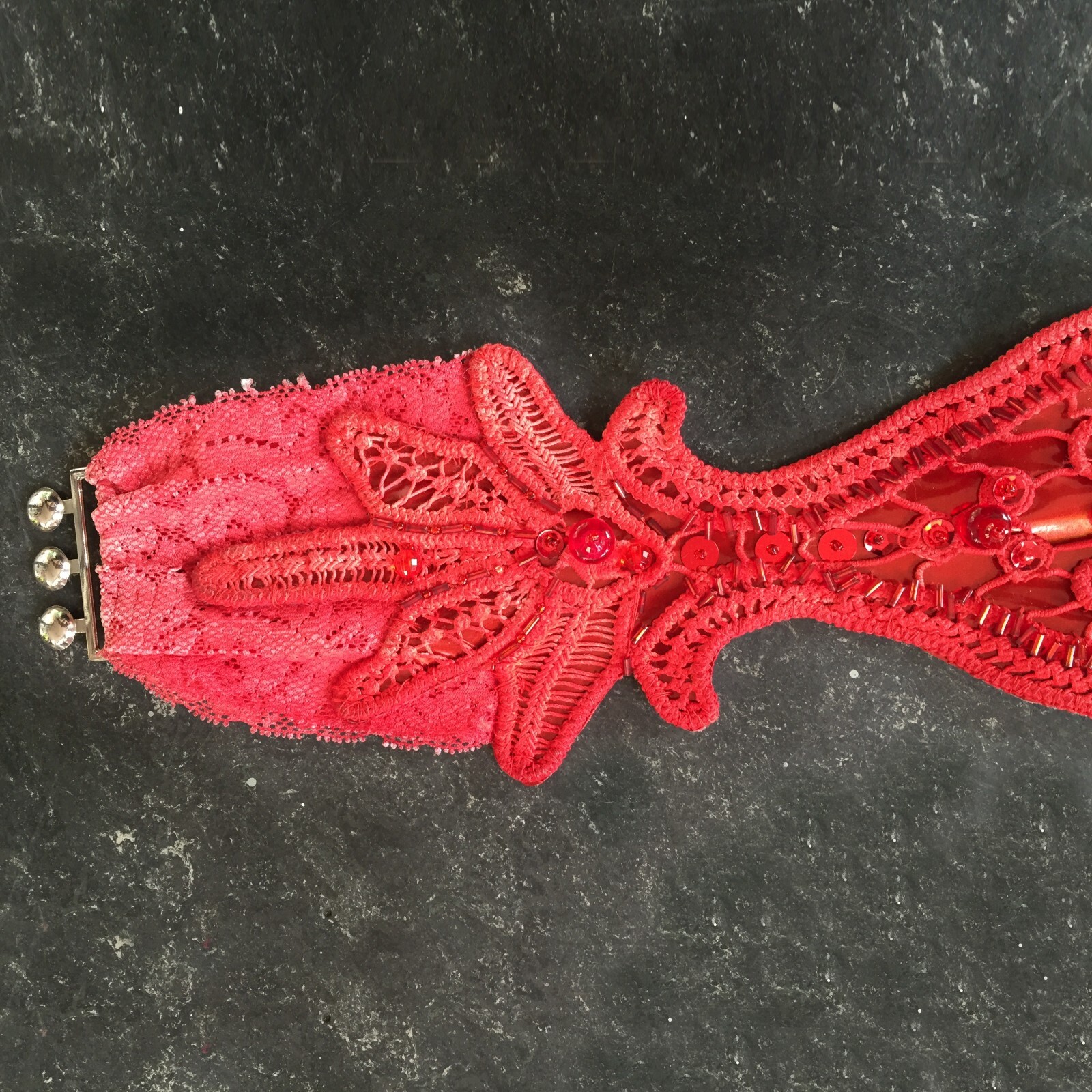 Pre-owned Amira Di Transilvania Women Accessories Belt Macrame Rhinestones Faux Leather Royal Handmade Red Beads