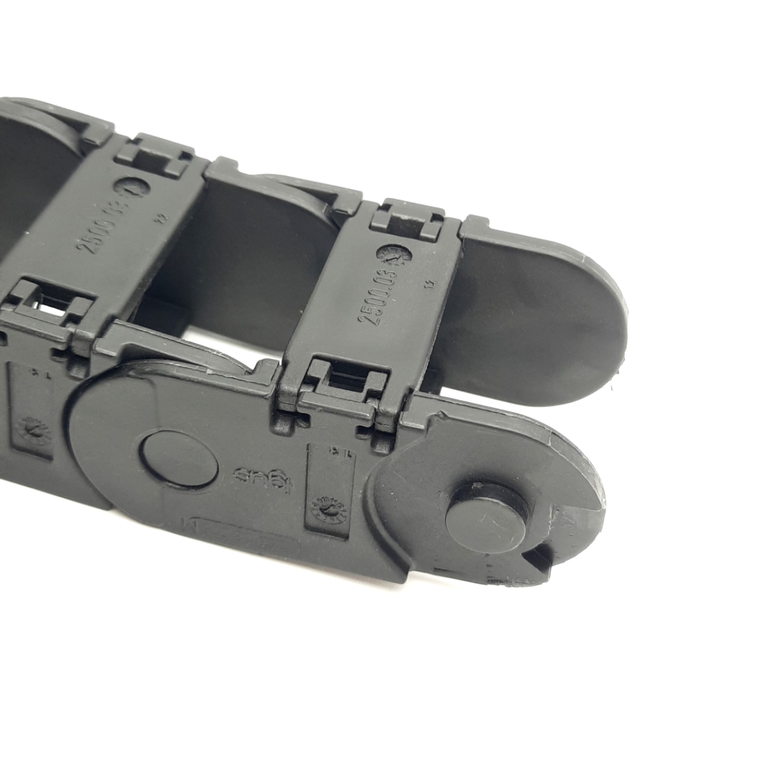 Igus 250.03.075M E-Chain Energy Drag Chain, 31 Links, 56" Length, 1.5" Width