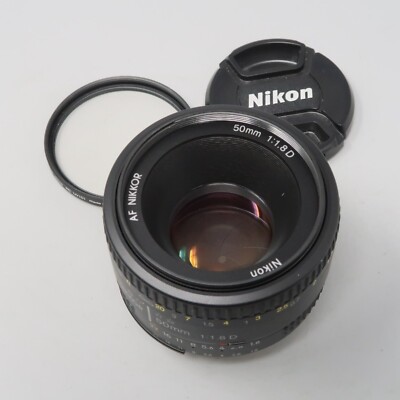 Nikon AF NIKKOR 50mm F/1.8D Lens for Nikon DSLR Cameras - plus Filter