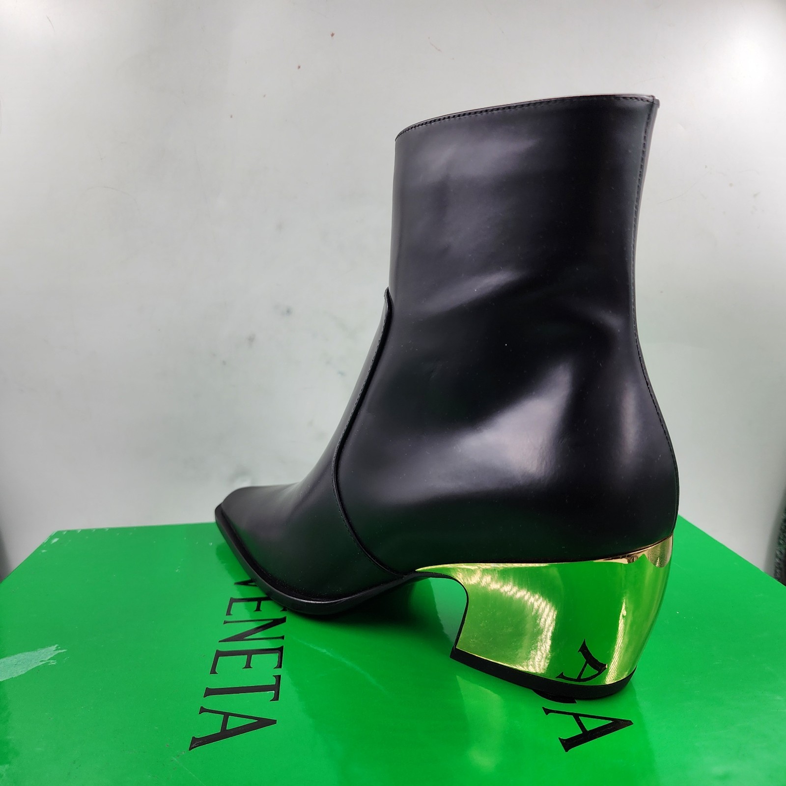 Bottega Veneta Tex Block Heel Booties Women's 36.5/6.5US Black/Gold Side Zip - Picture 15 of 20