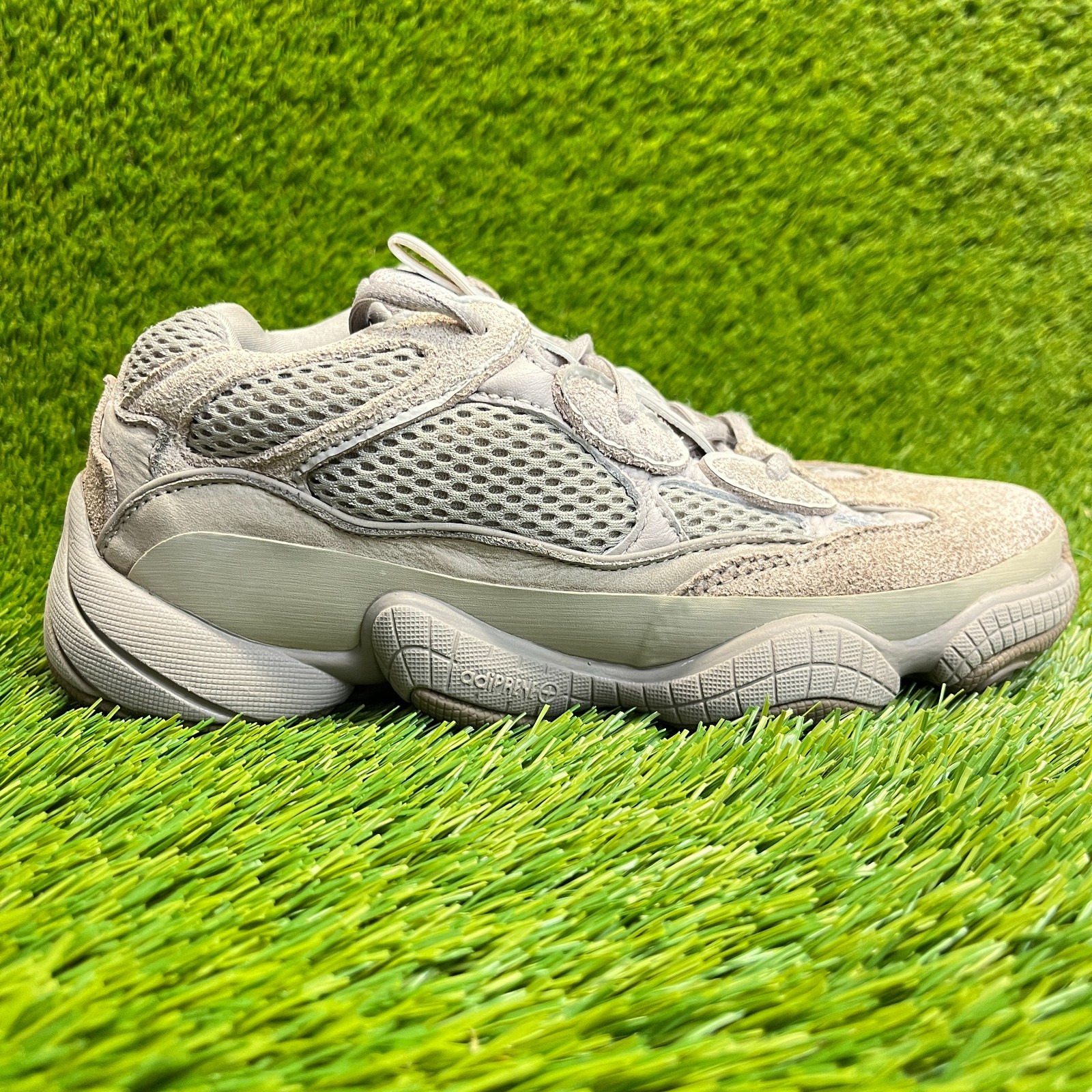 Adidas Yeezy 500 Mens Size 6 Ash Gray Athletic Running  display picture 1