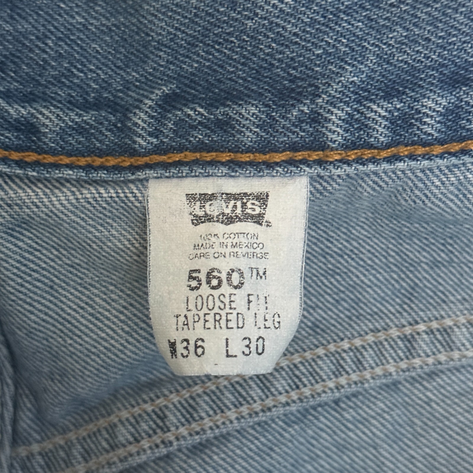 Levis 560 Jeans Mens Size 36 x 30 Loose Tapered Blue Vintage *