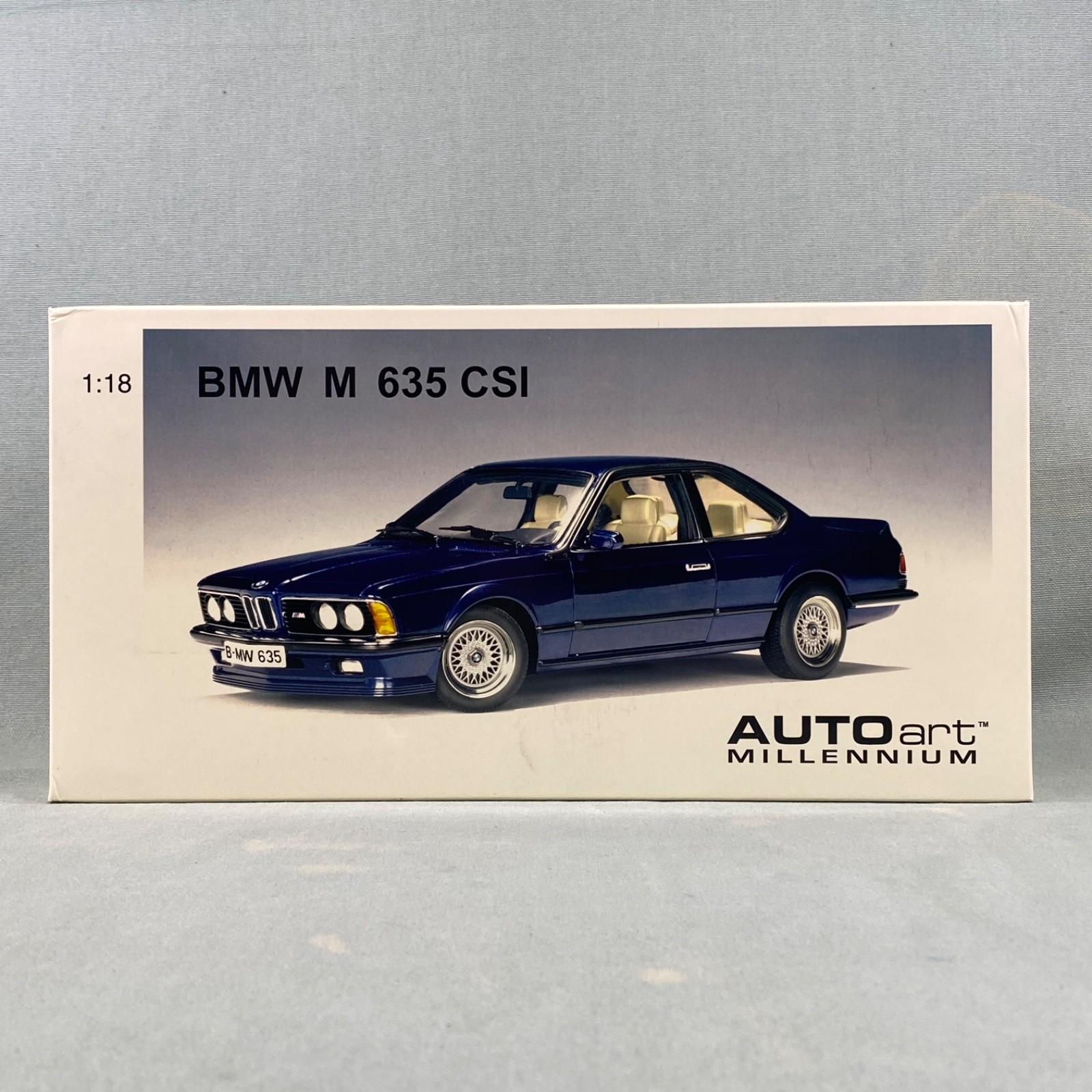 BMW 635 CSi autoart オートアート　ミニカー BMW M 635 CSI Auto Art Millennium 1:18 Scale Model Car Royal