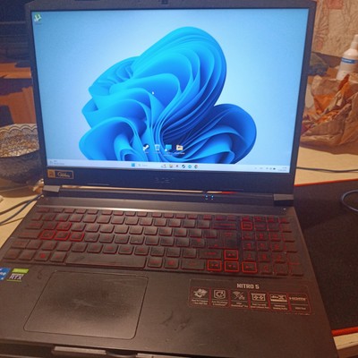 Acer Nitro 5 15.6" 2K 165Hz i5-11400H 16GB RAM 512GB SSD RTX 3050 Ti