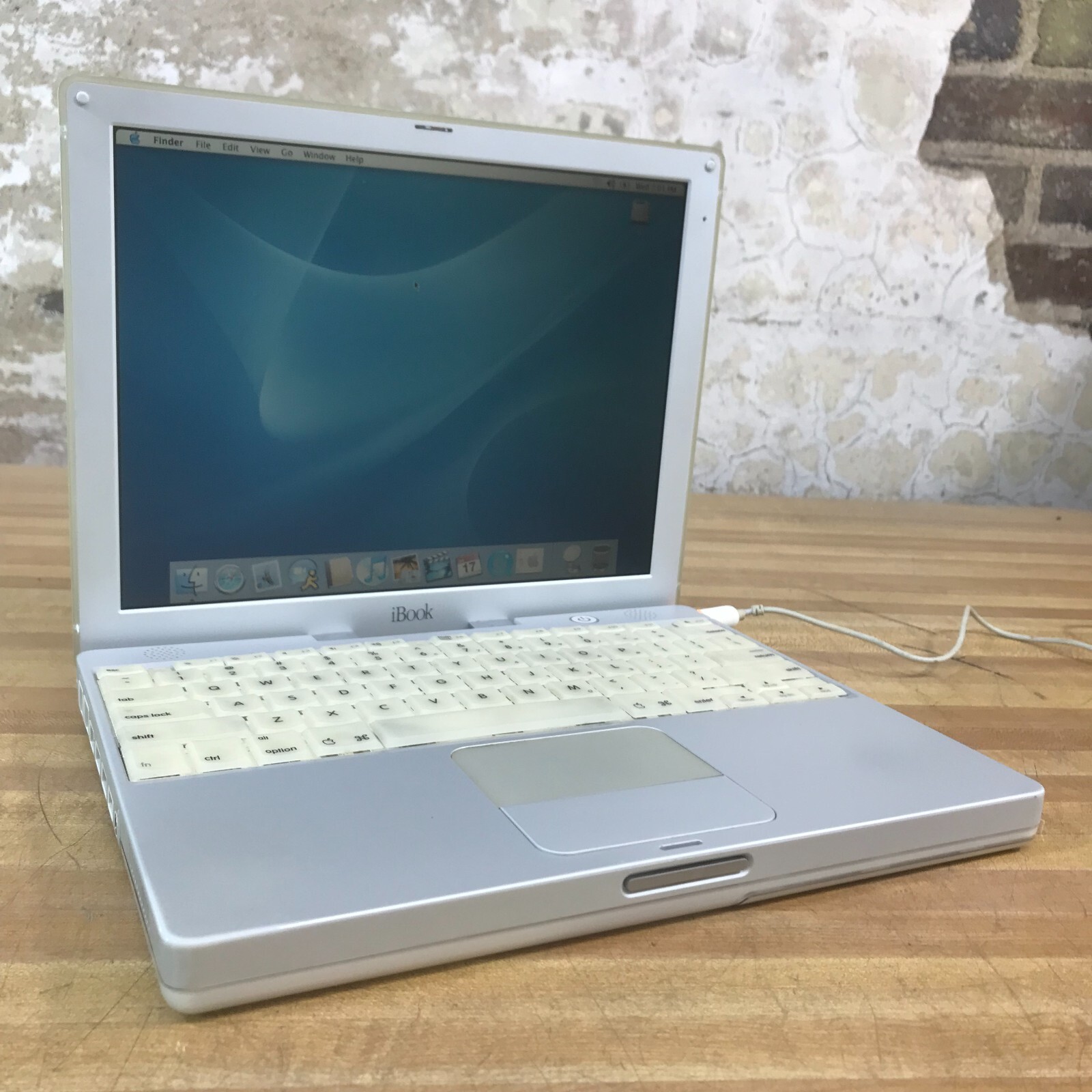 Apple iBook G3 900MHz/640MB/40GB【箱あり動作品】 iBook G3 (Graphite / 466) — mac27.net
