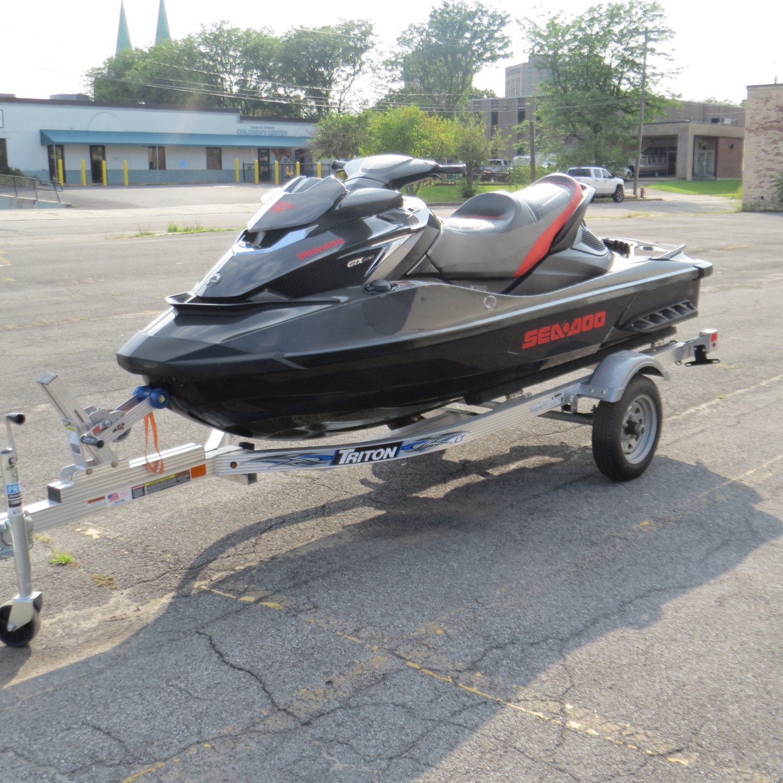 2014 SEA DOO GTX LIMITED 260 SUSPENSION CRUISE LOADED LOW HOURS NO RESERVE