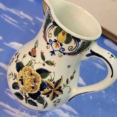 Delft hand painted POlychrome made in Holland signed great conditions.