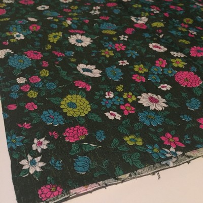 VTG Forest Green Flowers Floral Fabric White Blue Pink 45