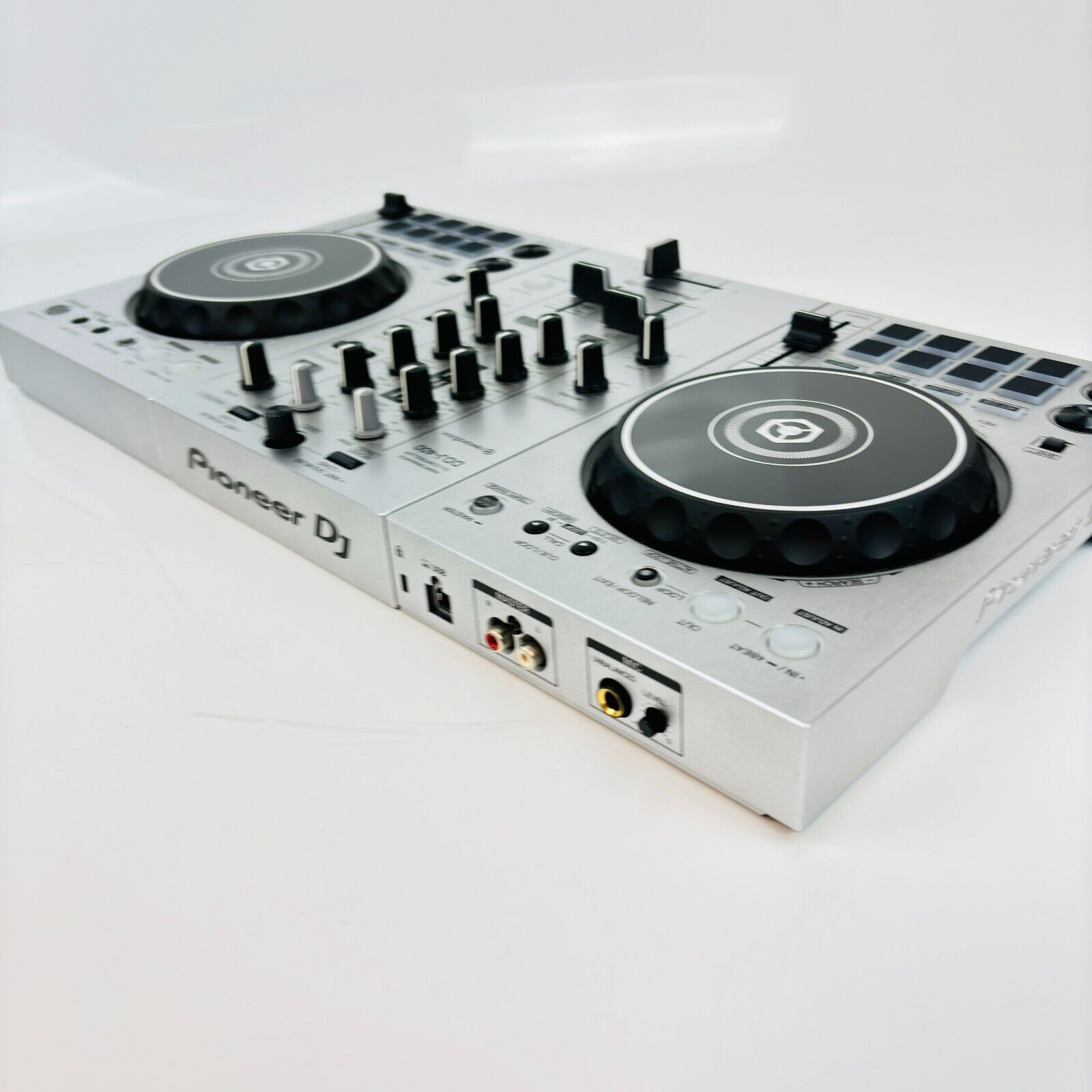 Pioneer DJ DDJ-400-S Silver Limited Color 2ch DJ Controller Pioneer DJ DDJ-400-S Silver Limited Color 2ch DJ Controller