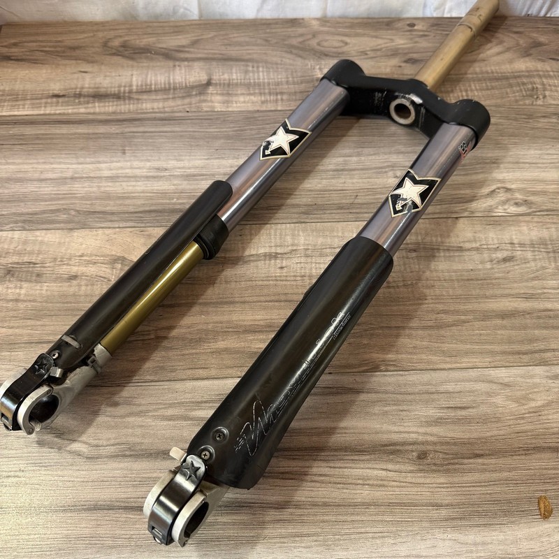 Maverick SC32 Single Crown Fork 1 1/8 200mm 125 Travel Inverted