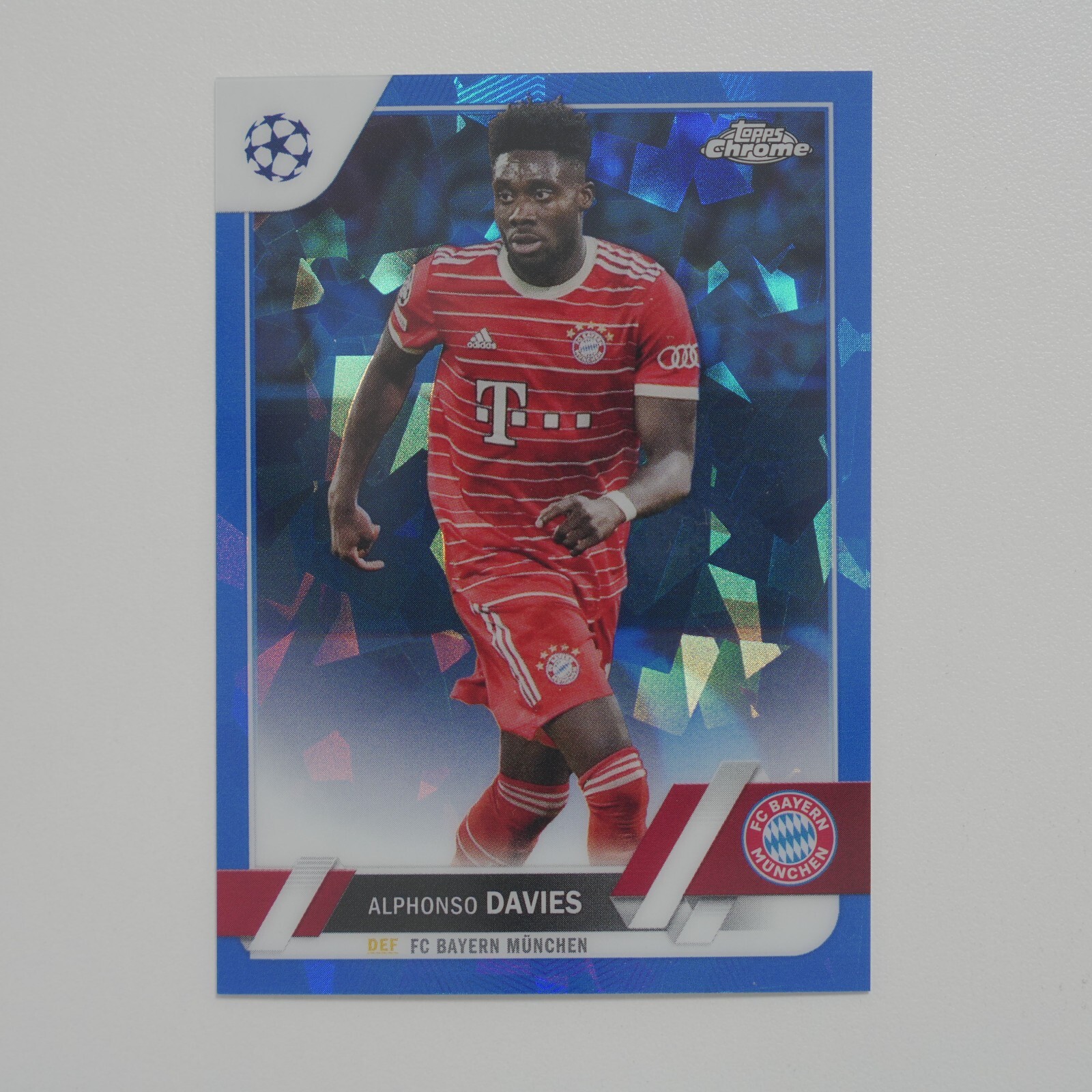 2022-23 Topps Chrome UEFA Alphonso Davies Sapphire Icy #162