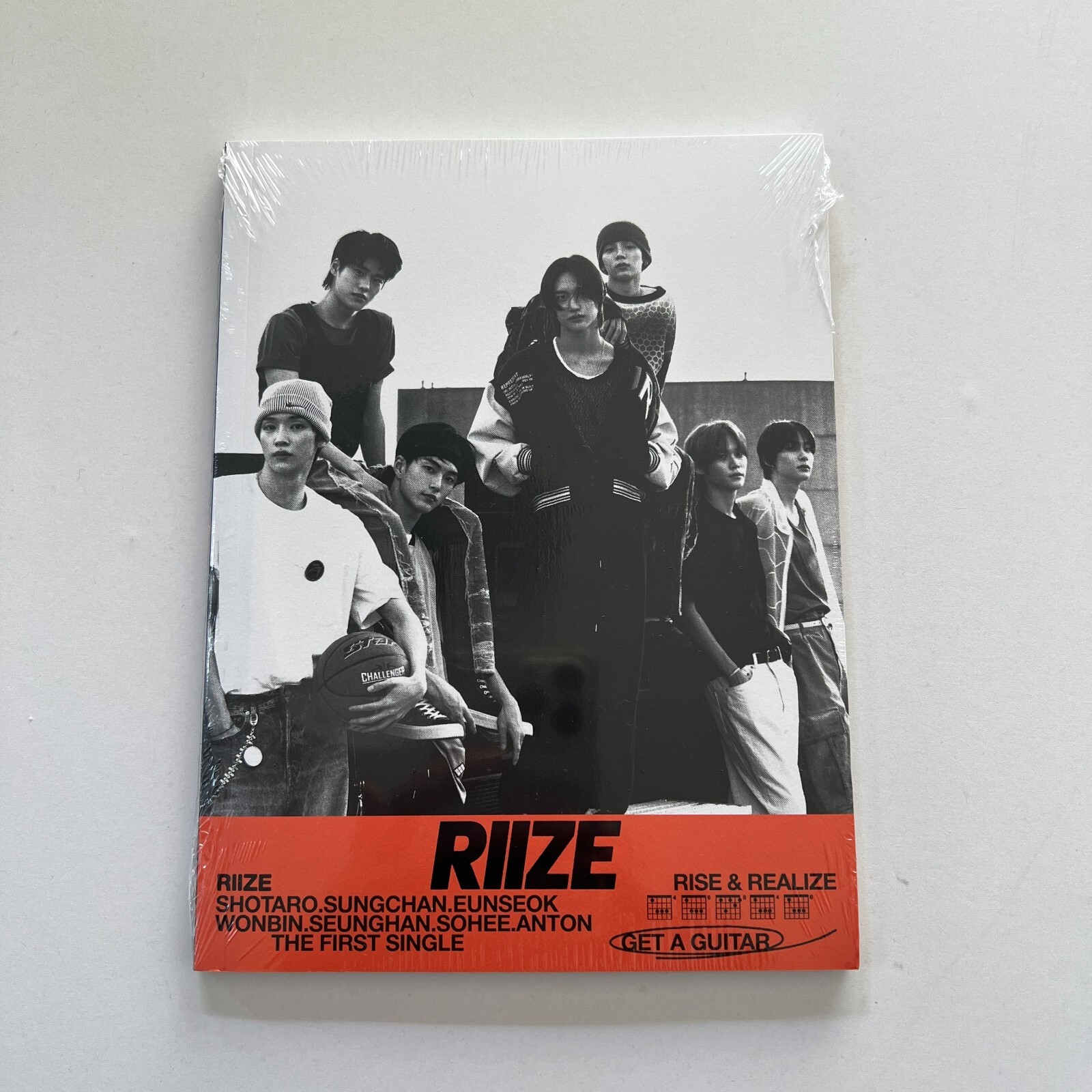 RIIZE Get A Guitar The 1st Single Album JAPAN EXCLUSIVE Ver RIIZE Get A Guitar The 1st Single Album JAPAN EXCLUSIVE Ver