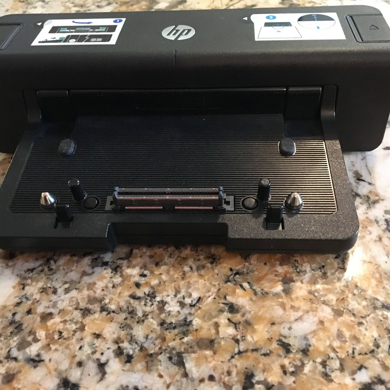 HP Docking Station w/ 90W power bar Model: A7E33AV#ABA, No Power Cord