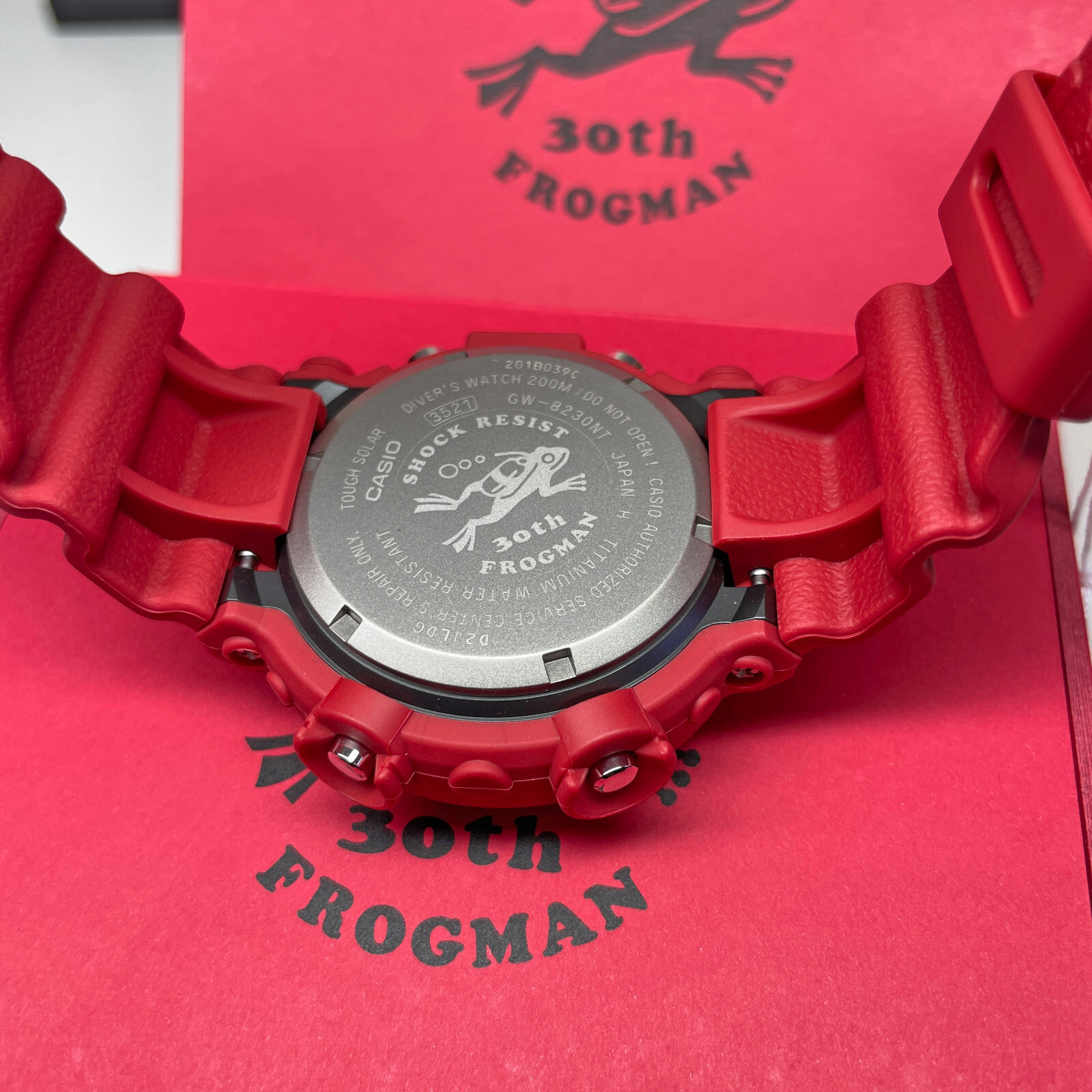Pre-owned Casio G-shock Frogman Digital Titanium 30 Anniversary 8200 Red Watch Gw8230nt-4