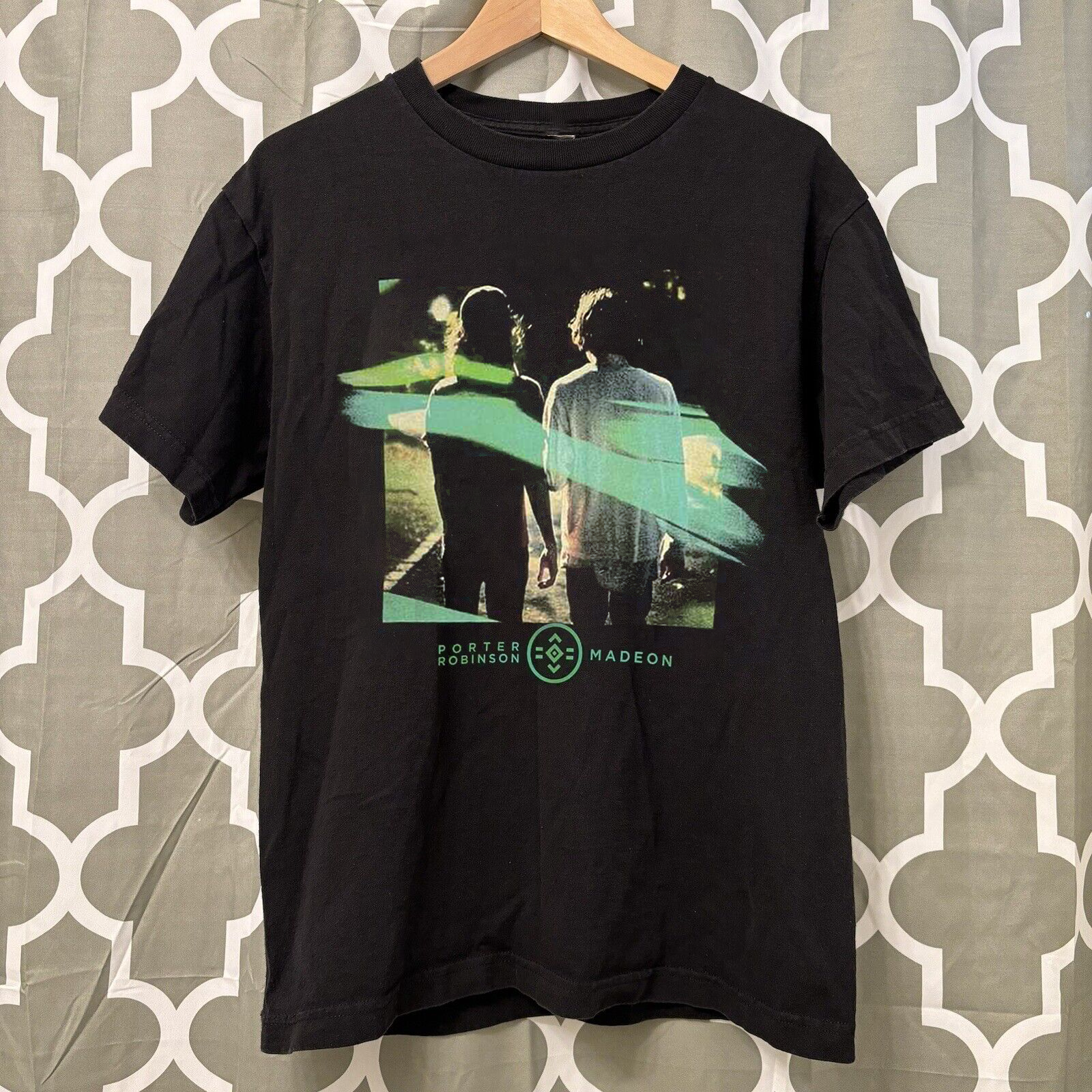 Porter Robinson Madeon Shelter Tシャツ　 M Porter Robinson Madeon Shelter T-Shirt Medium Made USA
