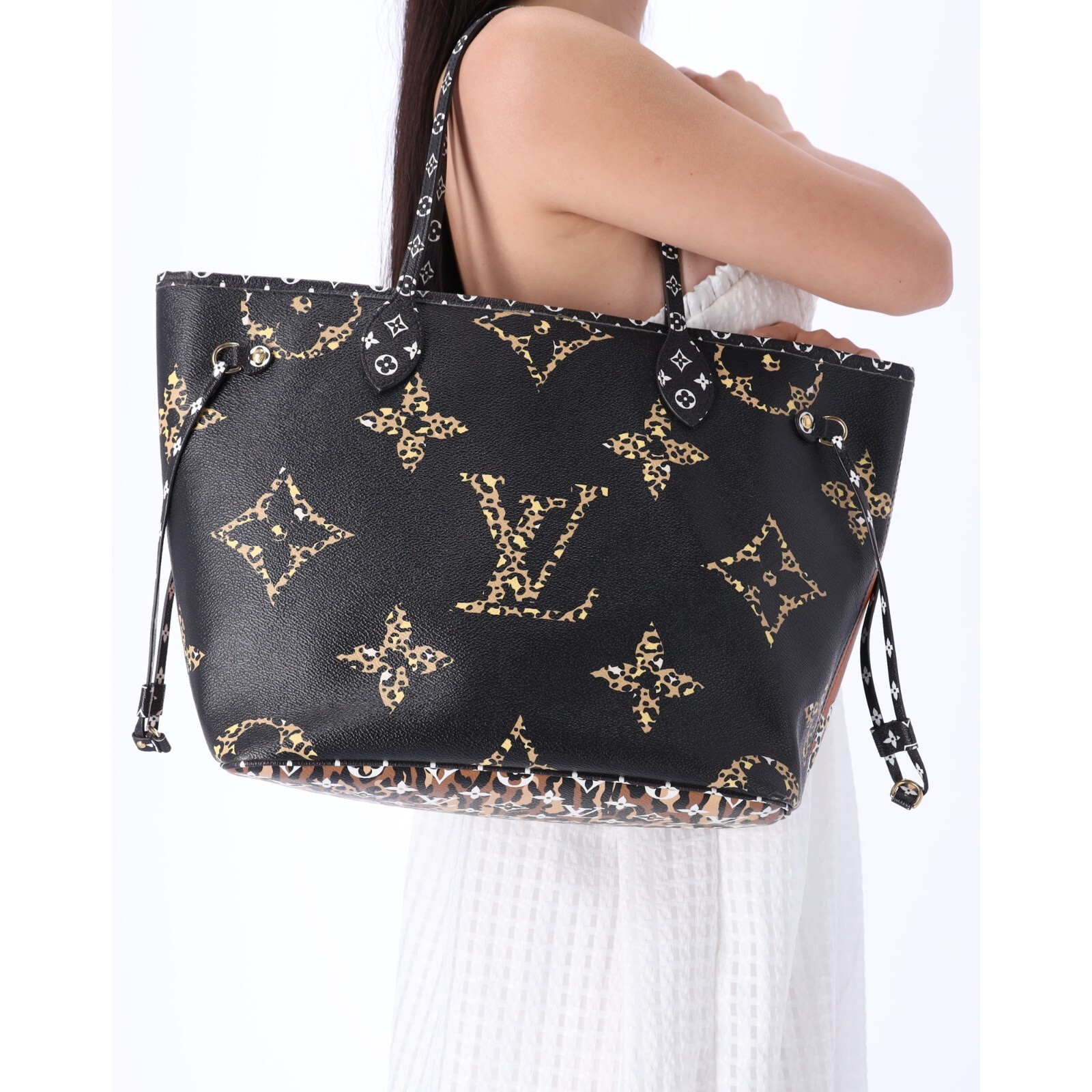(アーニャ)Louis Vuitton レオパード柄 スカーフ ルイヴィトン レオパード スカーフ LOUIS VUITTON ルイヴィトン