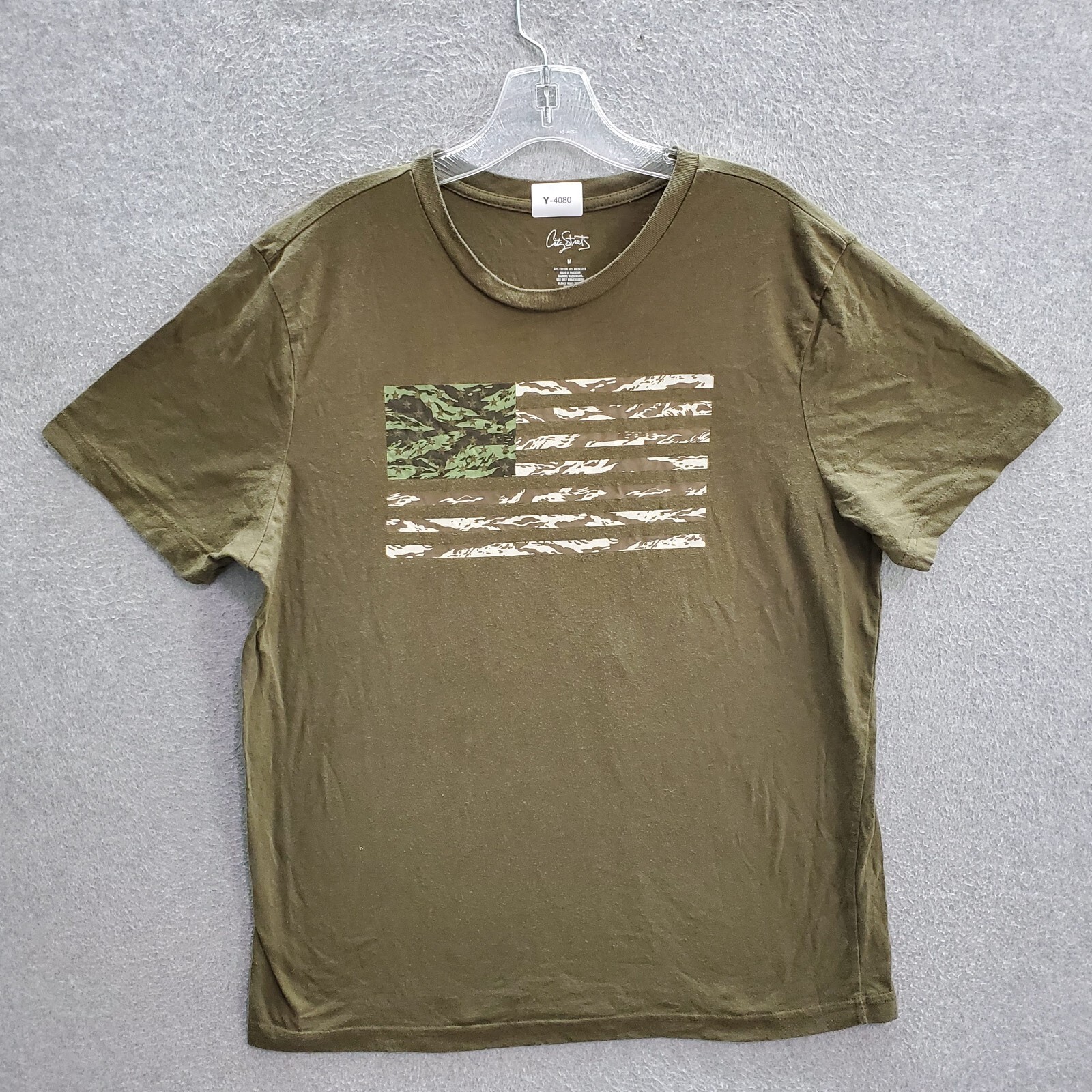 City Streets Men T-Shirt Medium Olive Distressed Flag