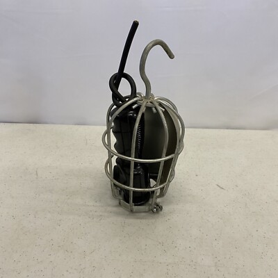Daniel Woodhead Heavy Duty Metal Shop Drop Light Lamp Cage Cordomatic Handle