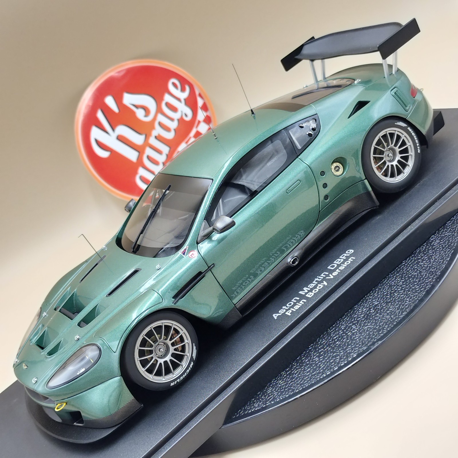 1/18 オートアート Autoart  アストンマーチン DBR9 1/18 AUTOart Aston Martin DBR9 Light Blue Orange w/ Box From