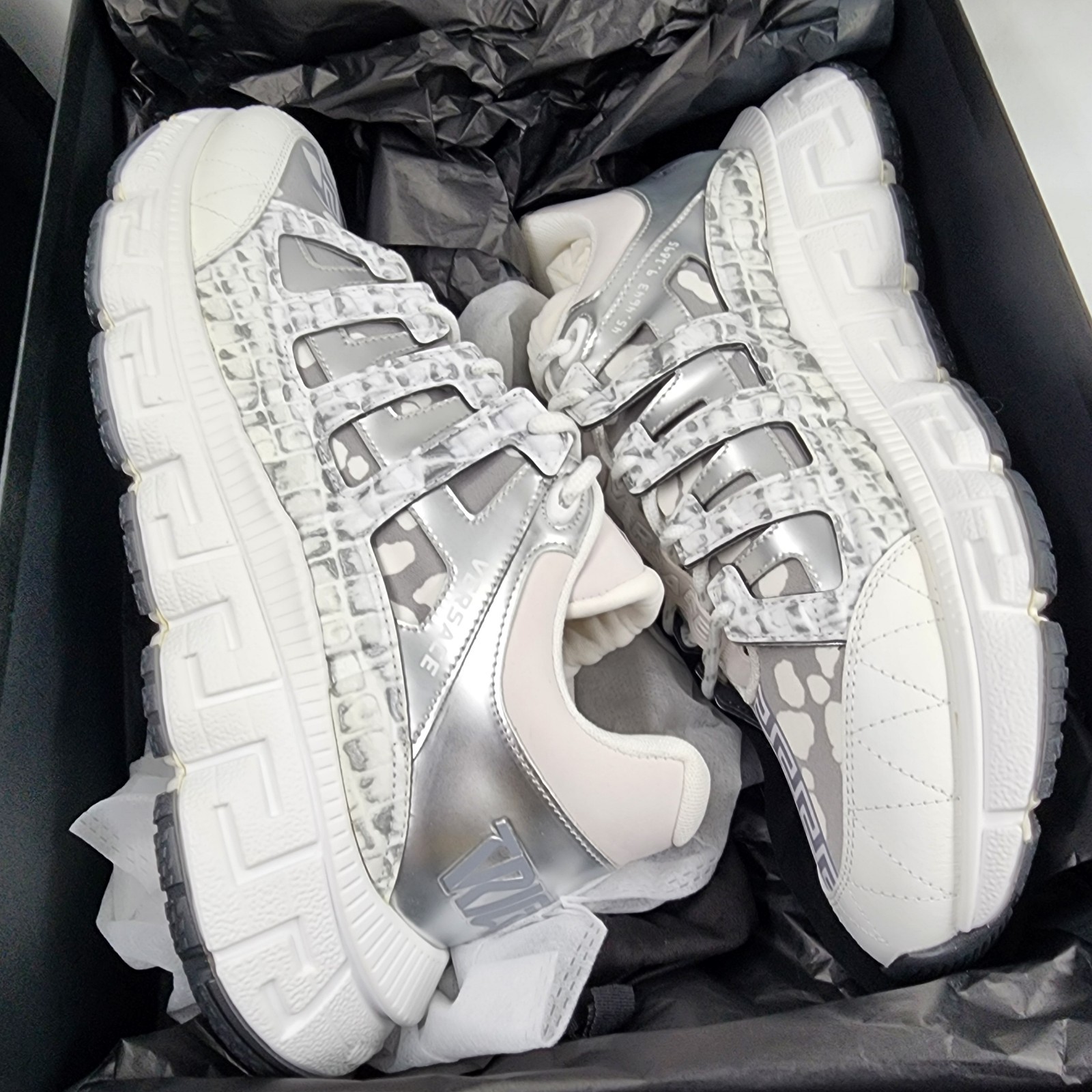 Versace Trigeca Low Top Sneakers Men's 46/13US White/Gray Mix Print Lace Up - Picture 17 of 19